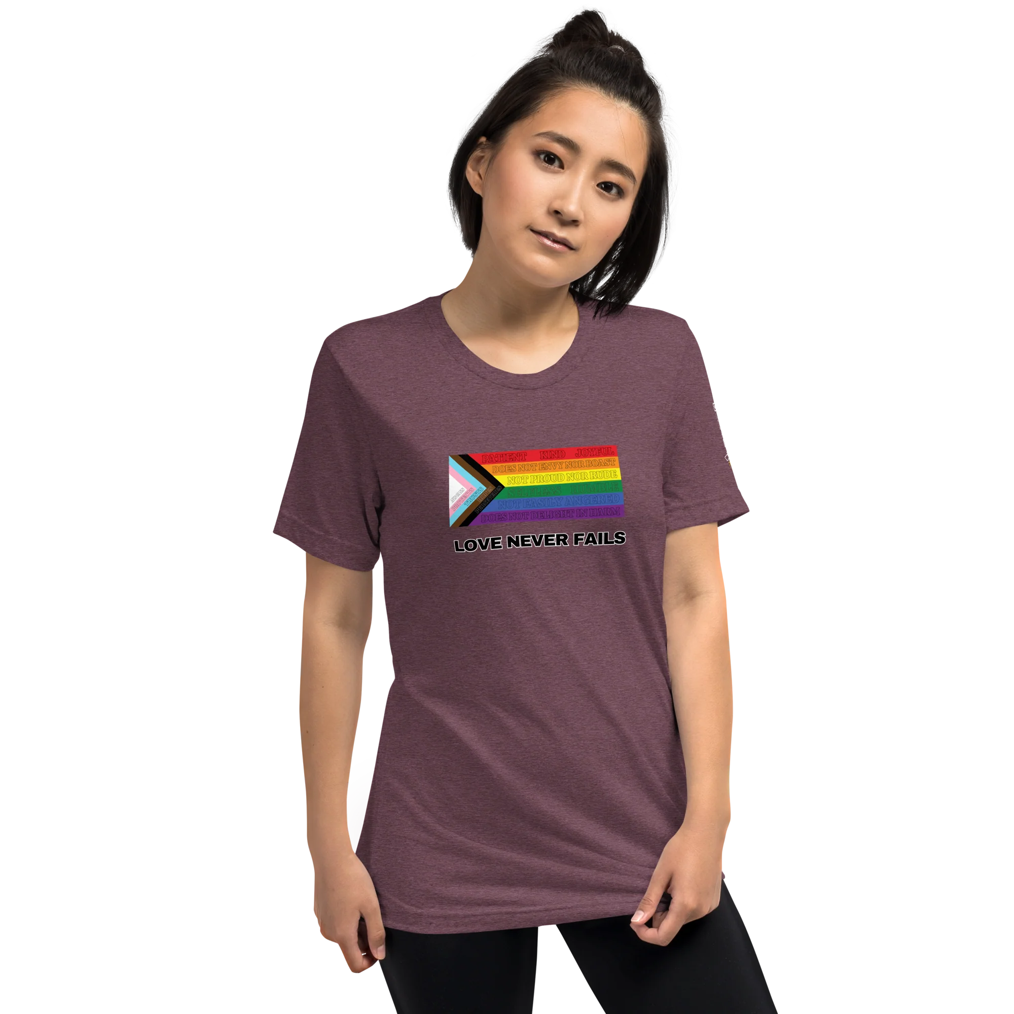 Love Never Fails T-shirt - Image 12